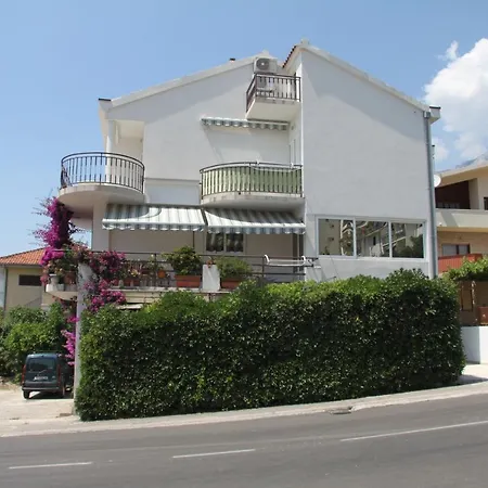 Milena & Ante Appartamento Makarska