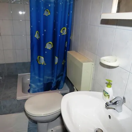 Milena & Ante ماكارسكا